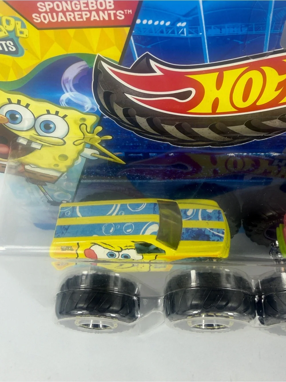 Hot Wheels Monster Trucks Demolition Doubles SpongeBob Squarepants and Patrick